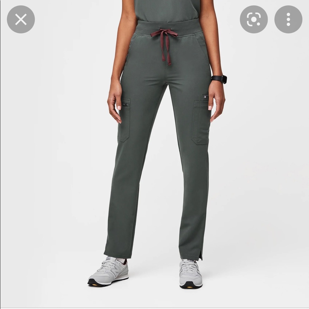 FIGS High Waisted Yola Scrub Pants in Bonsai